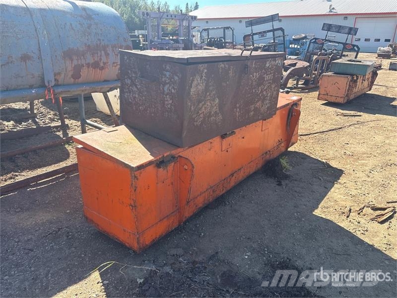 Quantity of (2) Steel Storage Boxes Ďalšie komponenty