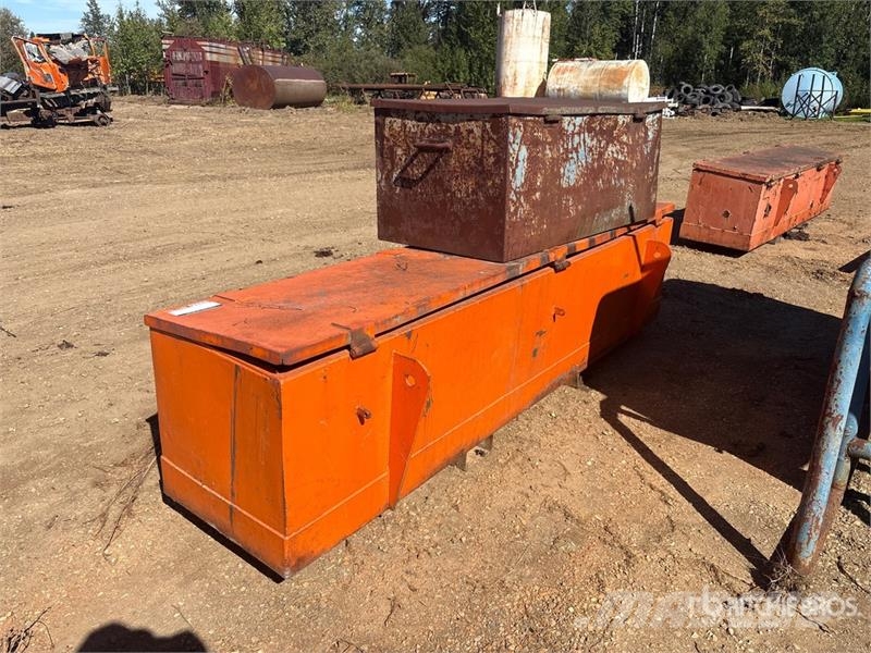 Quantity of (2) Steel Storage Boxes Ďalšie komponenty