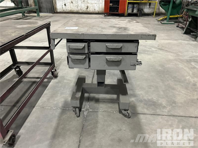 Quantity of (2) Steel Tables Table Utilaje construcții - Altele