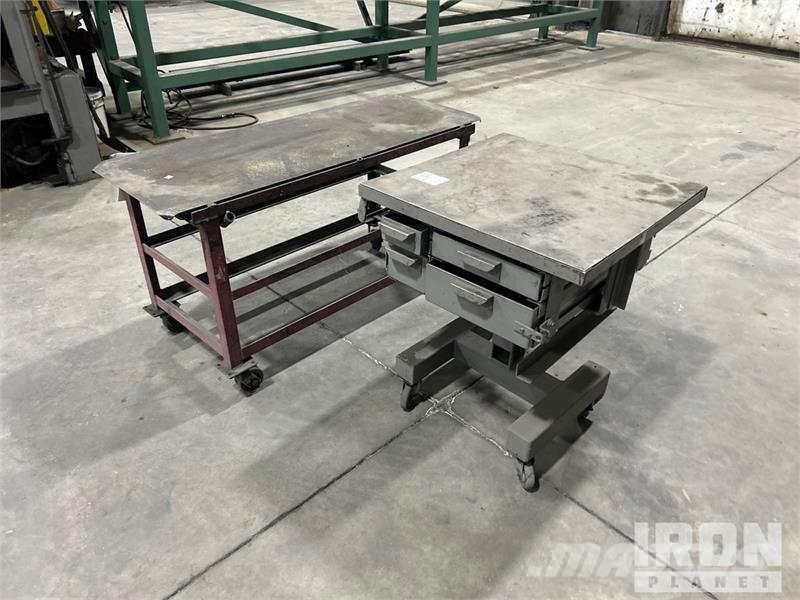 Quantity of (2) Steel Tables Table Utilaje construcții - Altele