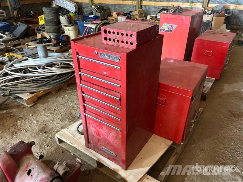  Quantity of (2) Steel Tool Box Строителство - Други