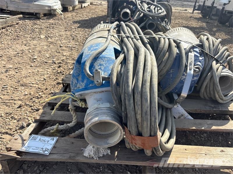 Quantity of (2) Submersible Water Pump Andre komponenter