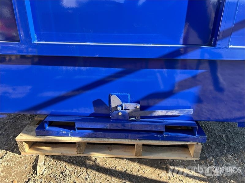 Quantity of (2) Suihe N-1.5CY-2 5 ft 2.5 in Self- 저장통 및 호퍼