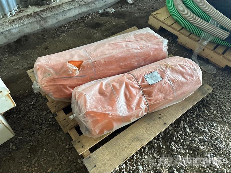  Quantity of (2) Tarps (Unused) مكونات أخرى