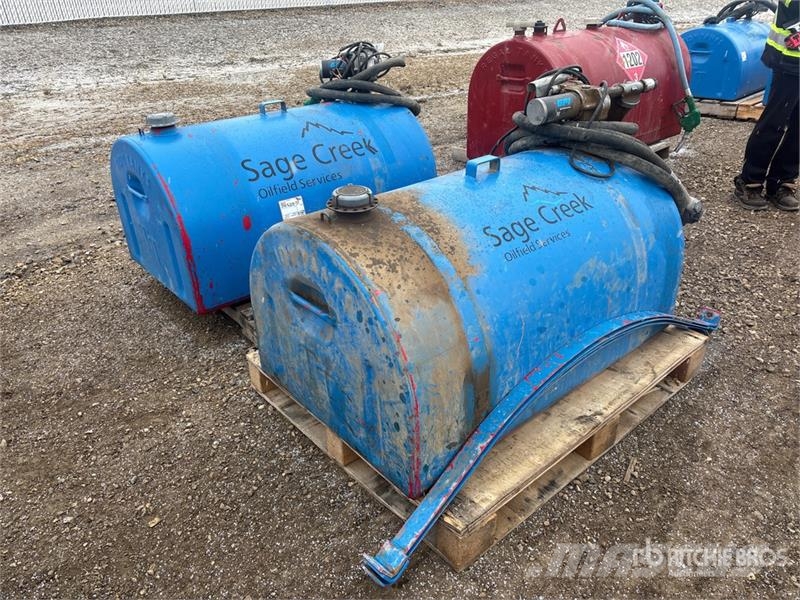 Quantity of (2) Tidy Tanks Steel 2 Fuel Tanks Fuel Kütusemahutid