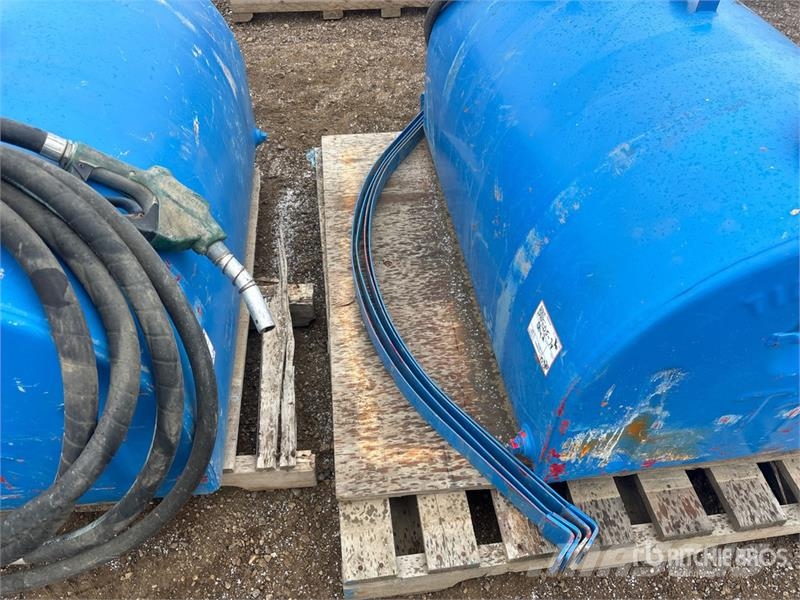 Quantity of (2) Tidy Tanks Steel 2 Fuel Tanks Fuel Kütusemahutid