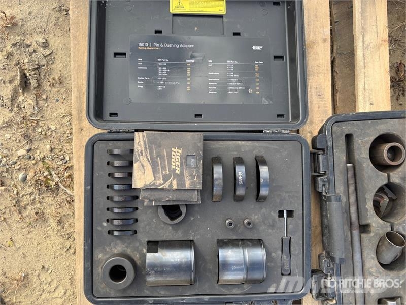  Quantity of (2) Tiger Tool Spring Bushing Installa مكونات أخرى