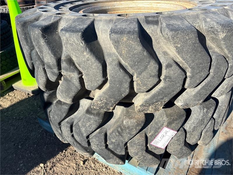 Quantity of (2) Tongyong 13.00-24 Aperture Tires ( Opony, koła i felgi