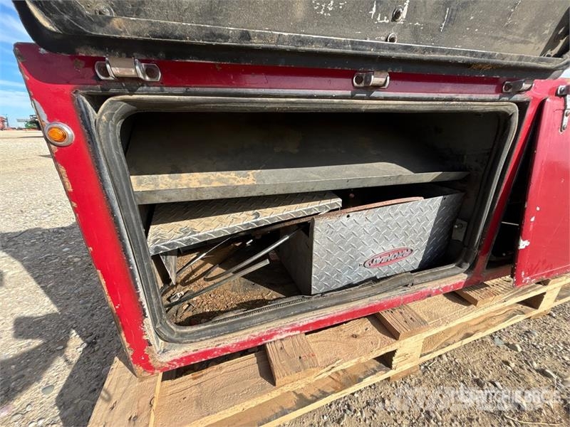 Quantity of (2) Tool Box Bouw - Overige