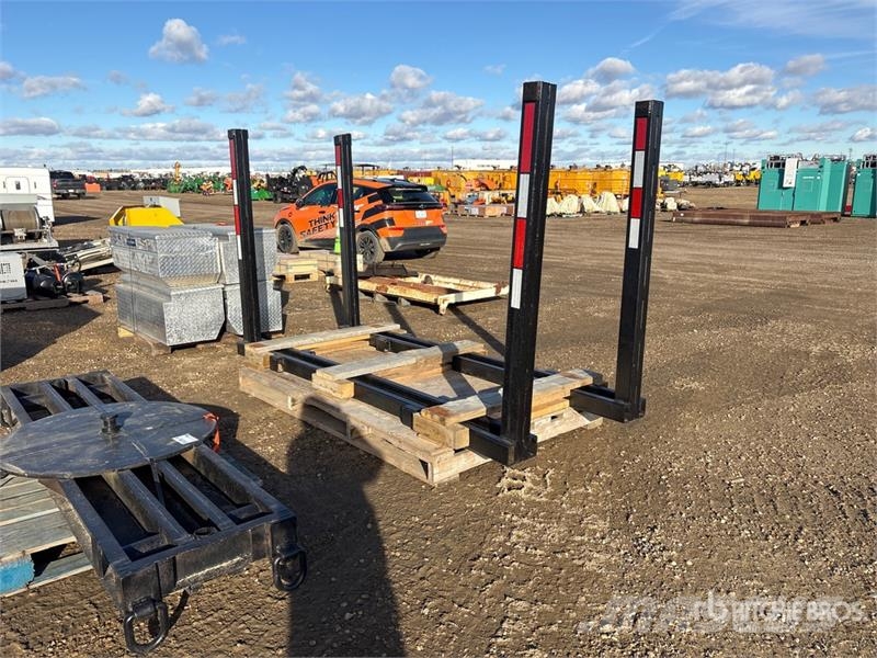Quantity of (2) Trailer Pipe Bunks Ostale kargo komponente
