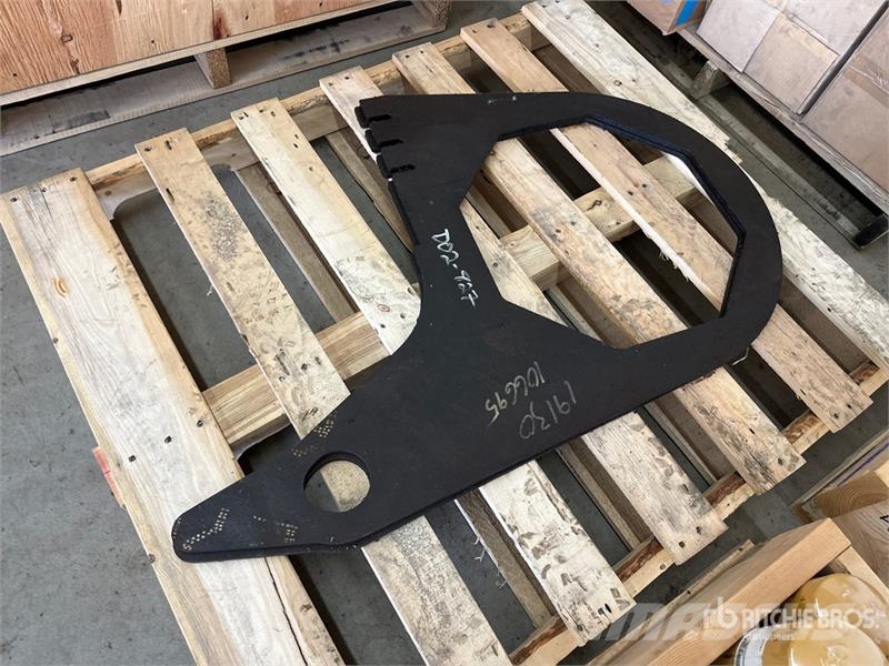  Quantity of (2) Trailer Booster Brackets Drugi deli