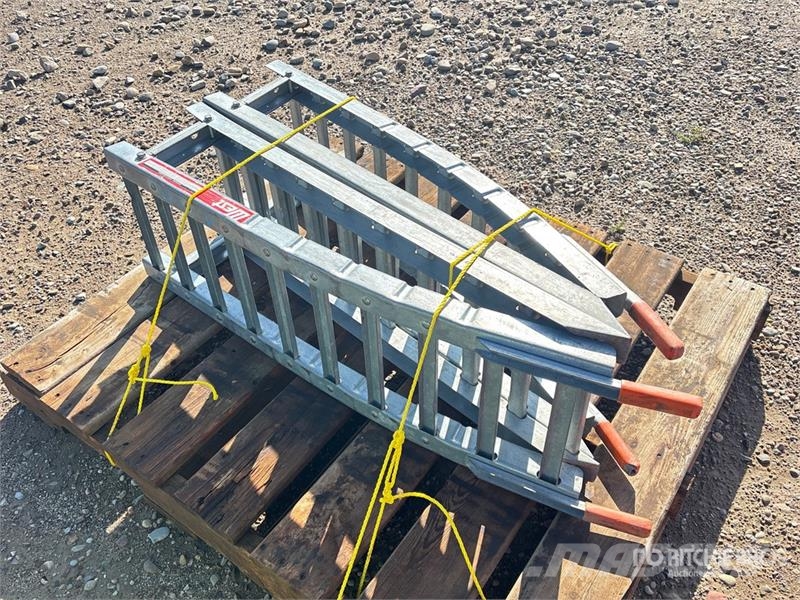 Quantity of (2) Western Steel And Tube Folding Ra 其他組件