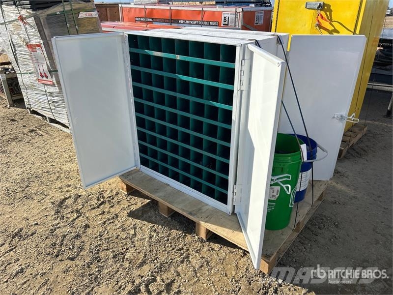 Quantity of (2) White Cabinets Bolt Bin Tartályok és tölcsérek