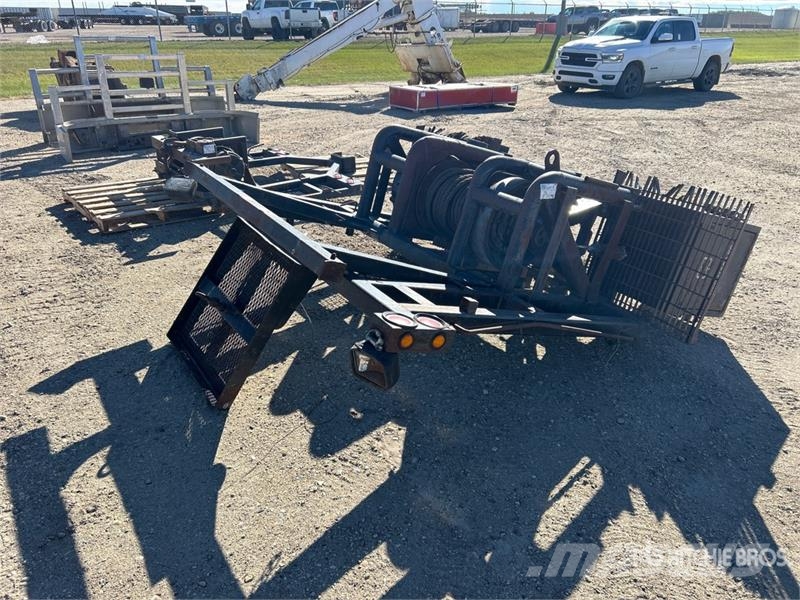 Quantity of (2) Winch Headache Rack Andre komponenter