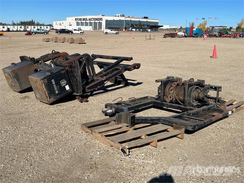Quantity of (2) Winch Headache Rack Andre komponenter