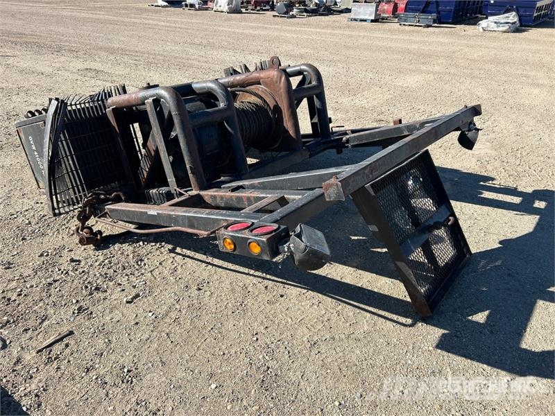 Quantity of (2) Winch Headache Rack Andre komponenter