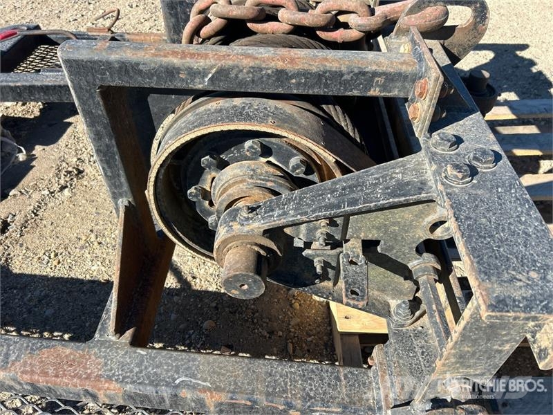 Quantity of (2) Winch Headache Rack Andre komponenter
