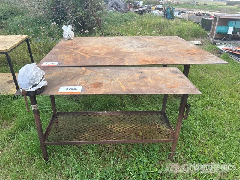 Quantity of (2) Work Tables Drugi deli