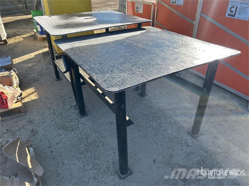 Quantity of (2) Workbench Andre komponenter