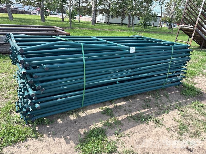 Quantity of (20) 10 ft Livestock Panel Muu farmitehnika ja tarvikud