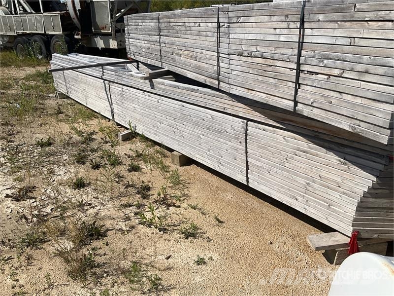 Quantity of (20) 40 ft Rafters (Unused) Drugi deli