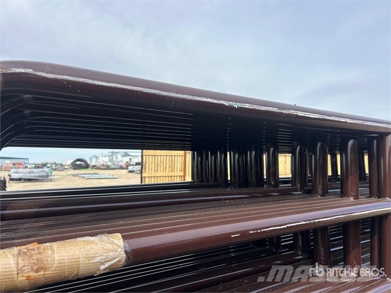  Quantity of (21)  BYT MRSDRP12 12 ft 7 Rail Ranch  Livdyr annet utstyr