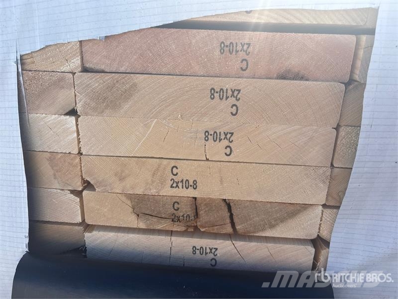  Quantity of (210) 2 x 10 x 8 SPF #3 Lumber (Unused Andre komponenter