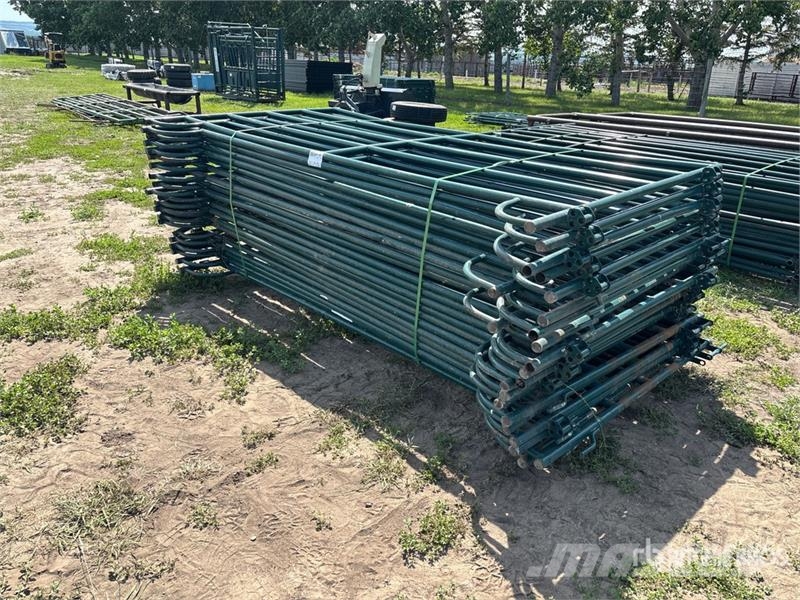Quantity of (22) 10 ft Livestock Panel Muu farmitehnika ja tarvikud
