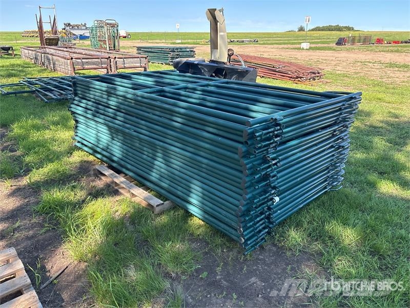 Quantity of (22) 9 ft Livestock Panel Muu farmitehnika ja tarvikud