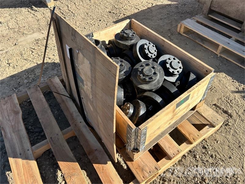Quantity of (23) 1-38340-0010 Morooka MST300 Top R Other components