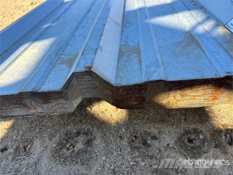  Quantity of 23 Ft Corrugated Steel Roofing Kiti naudoti statybos komponentai