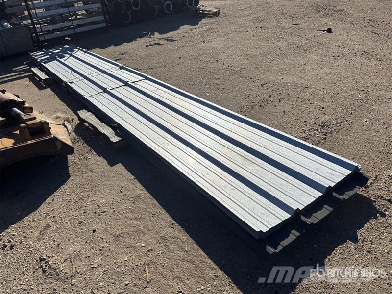  Quantity of 23 Ft Corrugated Steel Roofing Kiti naudoti statybos komponentai