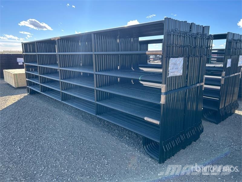 Quantity of (24) 18 ft x 5 ft 6 in Livestock Panel Livdyr annet utstyr