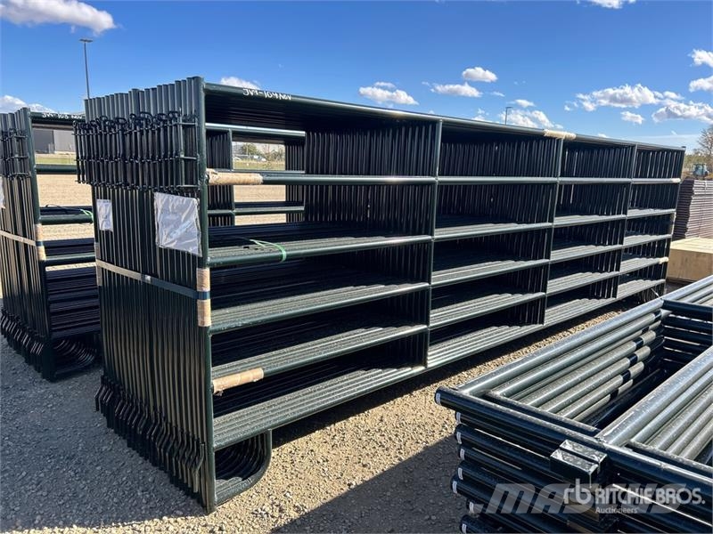 Quantity of (24) 18 ft x 5 ft 6 in Livestock Panel Livdyr annet utstyr