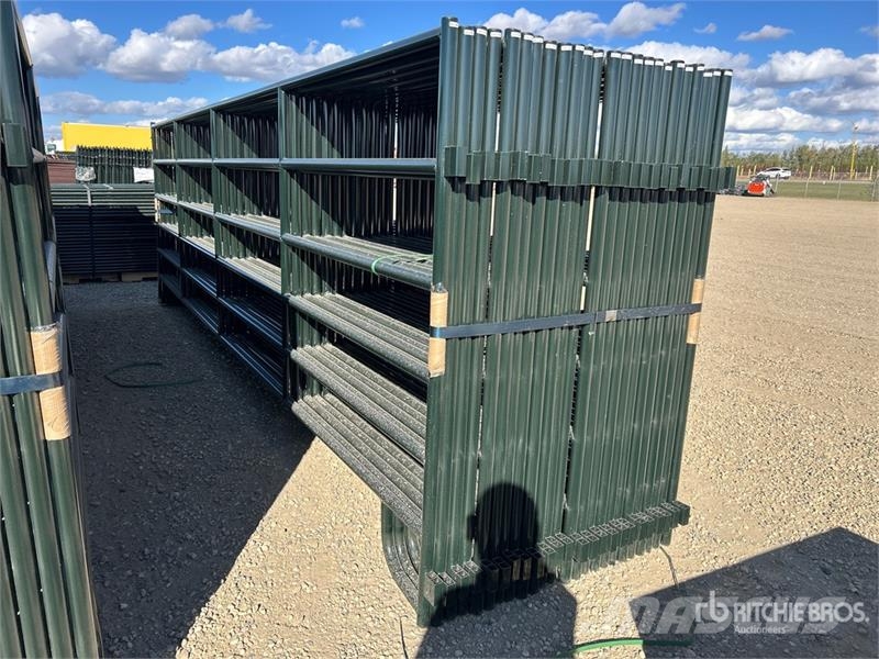 Quantity of (24) 18 ft x 5 ft 6 in Livestock Panel Livdyr annet utstyr