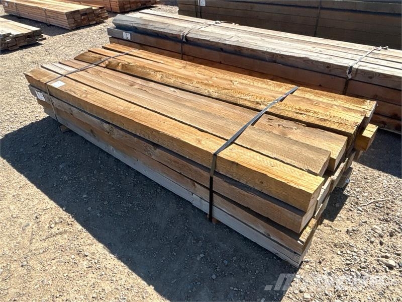 Quantity of (24) 4 in x 6 in x 8 ft Lumber Drugi deli