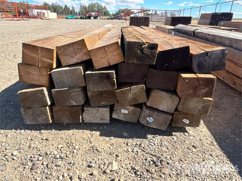 Quantity of (24) 4 in x 6 in x 8 ft Lumber Drugi deli