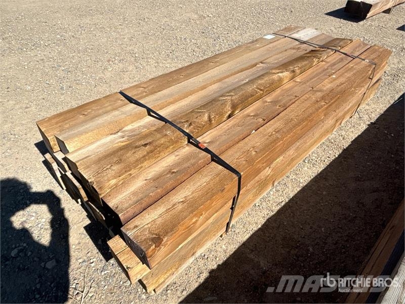 Quantity of (24) 4 in x 6 in x 8 ft Lumber Drugi deli