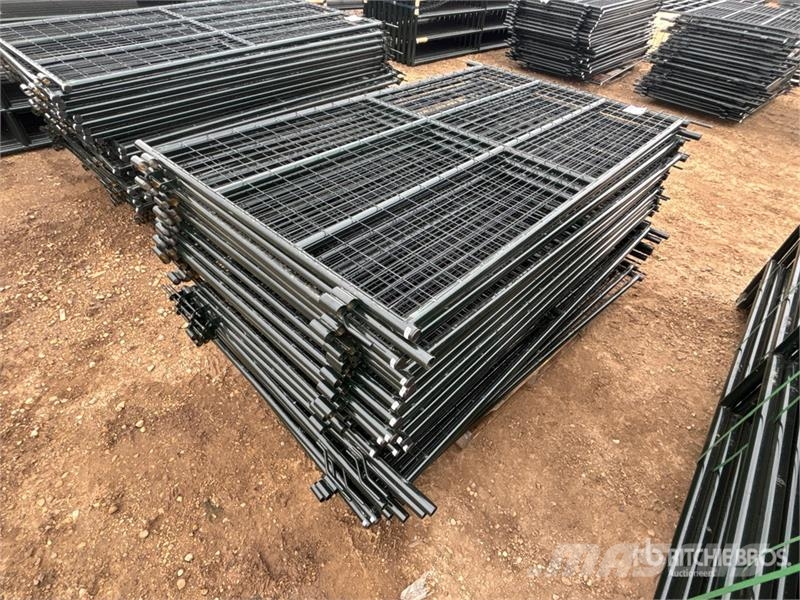 Quantity of (24) BYT MSPP07 7 Ft x 4 Ft Mesh Shee Ostale mašine i oprema za stoku