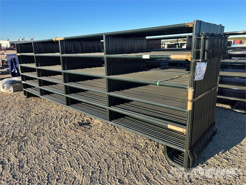 Quantity of (24) BYT PNL180 5 ft 6 in High 6 Rail Оборудование для животноводческих ферм