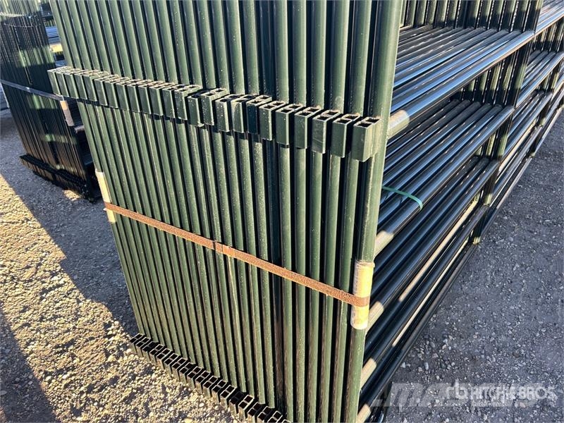  Quantity of (24)  BYT PNL180 5 ft 6 in High 6 Rail Muut karjatalouskoneet ja lisävarusteet