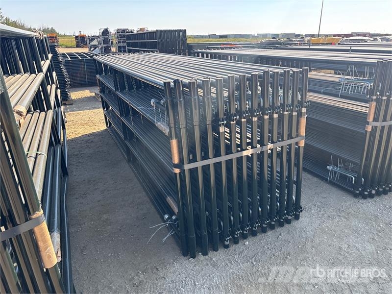 Quantity of (24) BYT RG04 12 ft Livestock Gate (U Egyéb állattenyésztés gépei és tartozékok