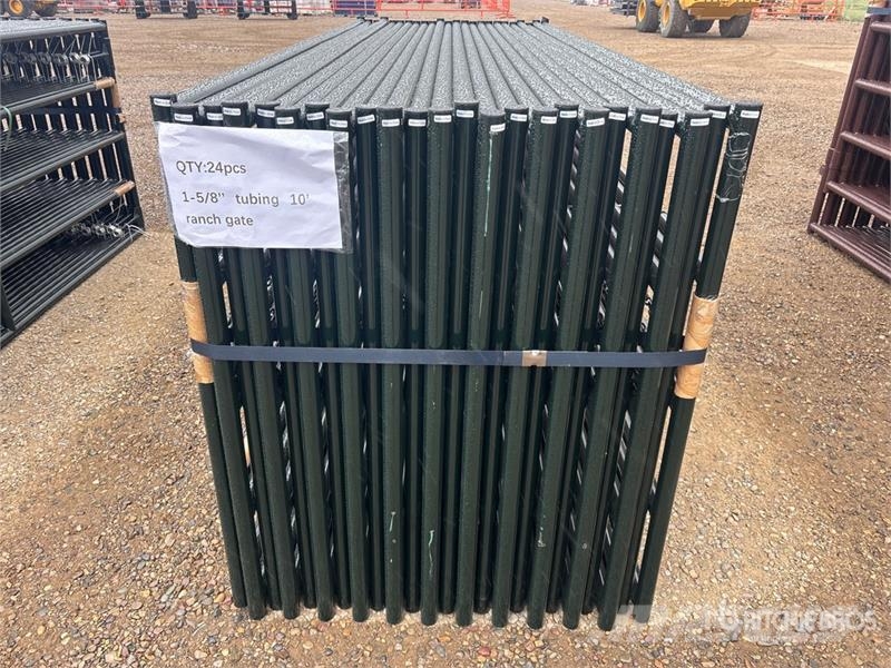Quantity of (24) BYT RG10 10 ft x 4 ft Ranch Live Muu farmitehnika ja tarvikud