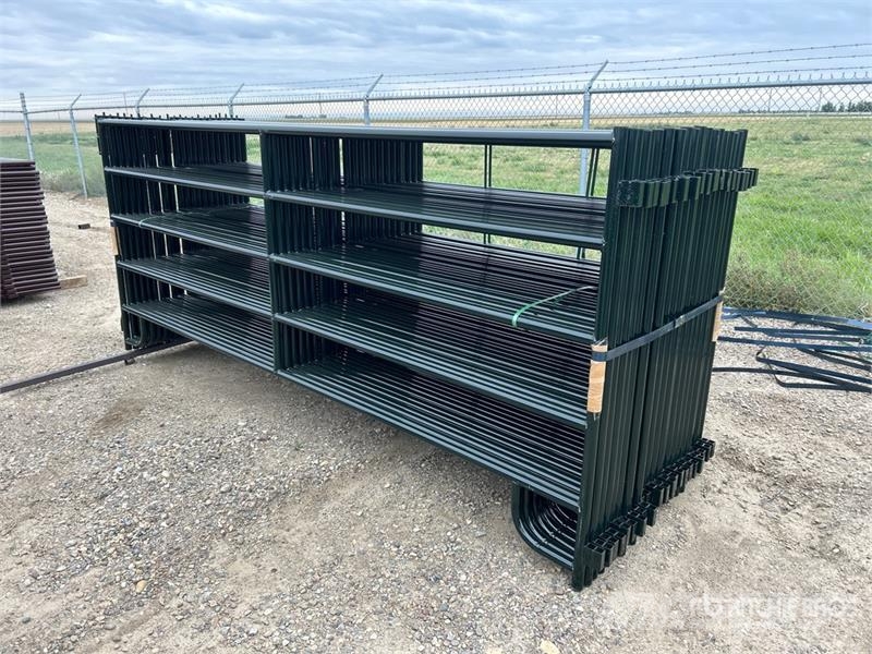 Quantity of (24) BYT RP120 12 ft Ranch Livestock Autres matériels d'élevage