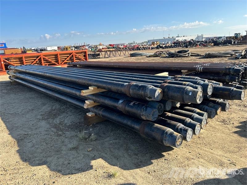 Quantity of (25) 30 Ft 6 5/8 Thread 27.70 Lb Drill 其他組件