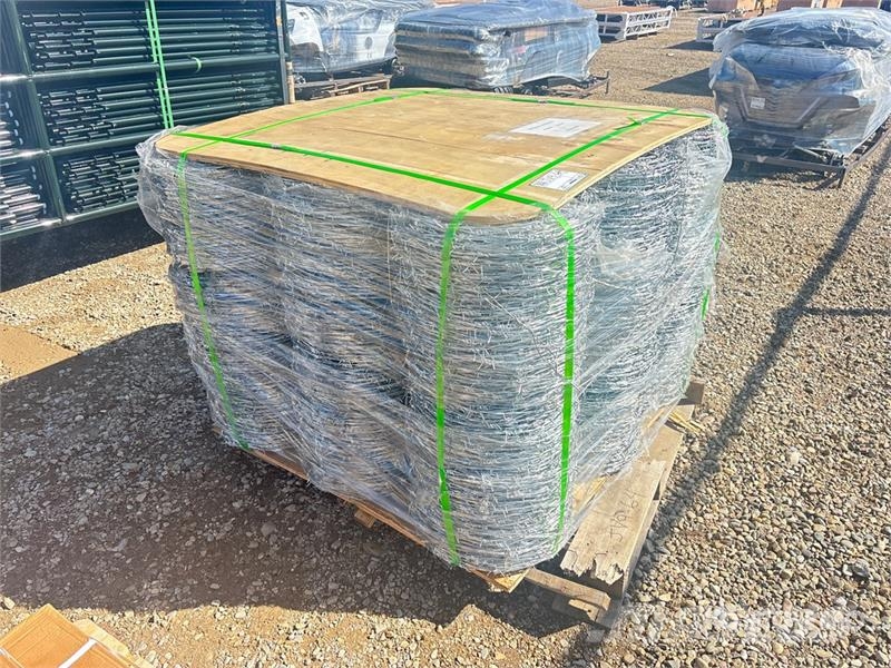 Quantity of (25) BYT BW04 1320 Ft 4 Barbs Barbed Sonstige Baumaschinen