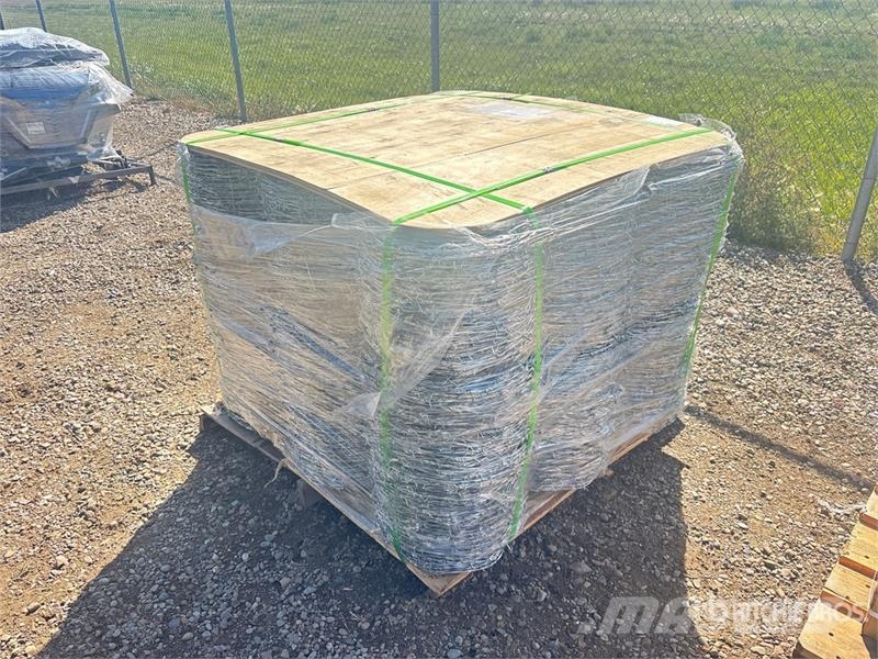 Quantity of (25) BYT BW04 1320 Ft 4 Barbs Barbed Sonstige Baumaschinen