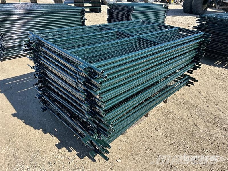  Quantity of (25)  BYT MSPP07 7 ft x 4 ft 3 in Mesh Інше тваринницьке обладнання