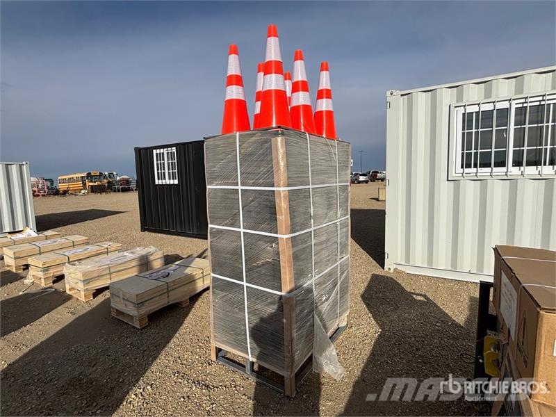 Quantity of (250) EMC SC28L 28 in Traffic Cones ( Тръбополагащи булдозери