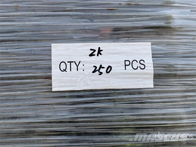 Quantity of (250) EMC SC28L 28 in Traffic Cones ( Тръбополагащи булдозери